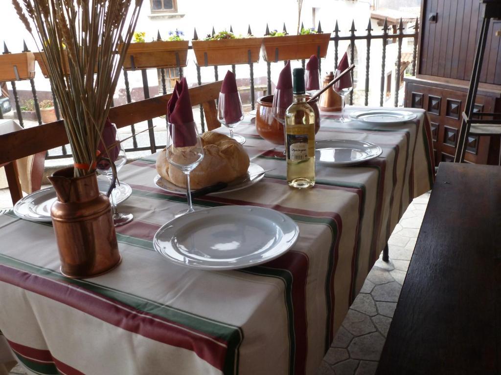 Hostal Ezkurra Εξωτερικό φωτογραφία